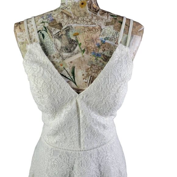 Sparkly White Lacey Textured Spaghetti Strap Mini Short Dress - Picture 7 of 14